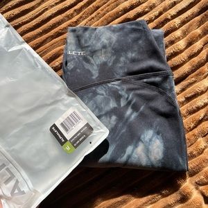 Alphalete Surface Power Legging- Black Oil Stain